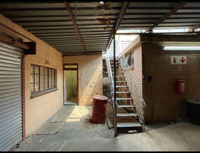 2,271M² WAREHOUSE FOR SALE IN JEPPESTOWN